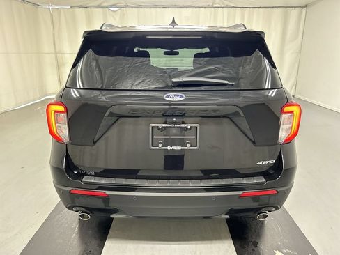 Used 2023 Ford Explorer ST-Line AWD/4WD image 22