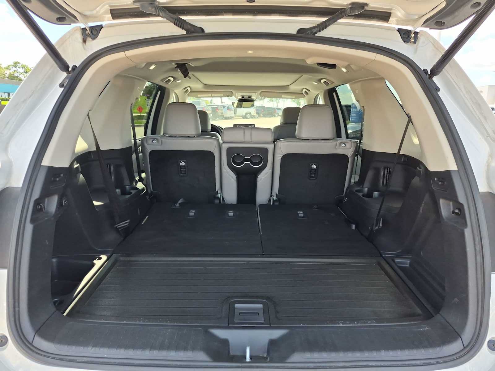 Certified 2024 Honda Pilot Touring image 31