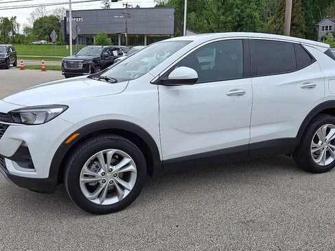 Certified 2023 Buick Encore GX Preferred w/ Cold Weather Comfort Package AWD/4WD image 5