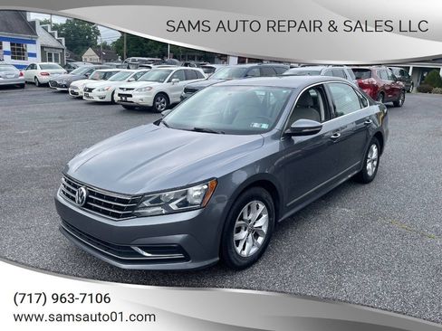 Used 2016 Volkswagen Passat 1.8T S FWD image 1