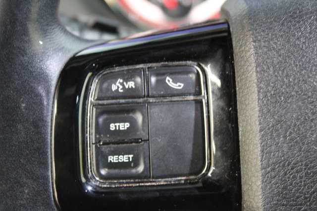 Used 2016 Dodge Grand Caravan SXT FWD image 16