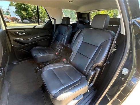 Used 2020 Chevrolet Traverse LT w/ LT Premium Package image 21