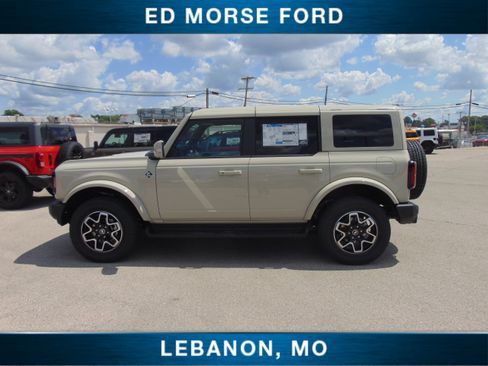 New 2025 Ford Bronco Outer Banks image 2