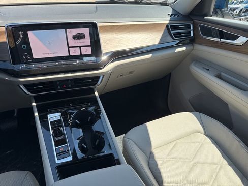 New 2026 Volkswagen Atlas SE image 15