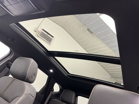 Certified 2023 Chevrolet Blazer Premier w/ Driver Confidence II Package image 7