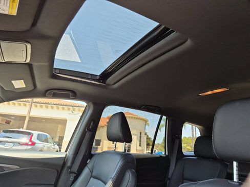 Used 2023 Honda Passport EX-L image 14