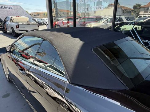 Used 2012 Chrysler 200 Touring FWD image 38