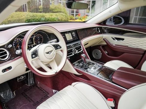 Used 2022 Bentley Flying Spur V8 AWD/4WD image 23