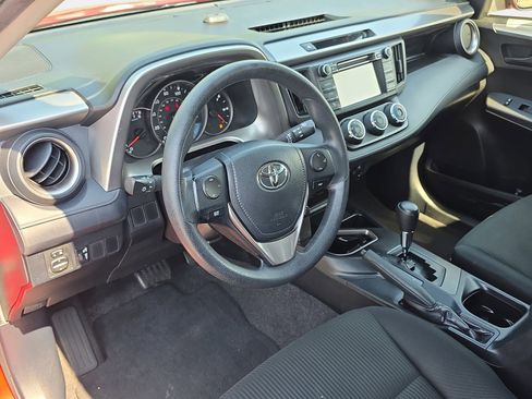 Used 2016 Toyota RAV4 LE image 15