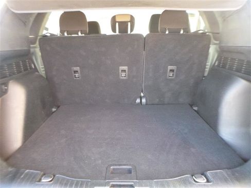 Used 2021 Ford Escape SE w/ SE Sport Appearance Package image 17