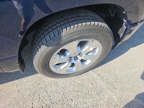 Used 2023 RAM 1500 Big Horn AWD/4WD image 10