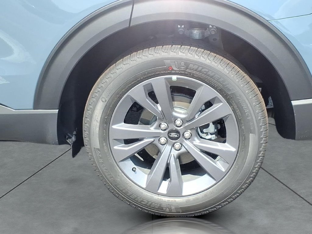 New 2026 Ford Explorer Active w/ Active Comfort Package AWD/4WD image 4