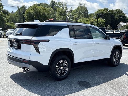 New 2026 Chevrolet Traverse LT image 8