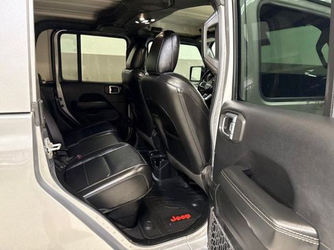 Used 2020 Jeep Gladiator Overland image 55