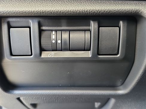 New 2025 Subaru Crosstrek 2.0i Premium image 25