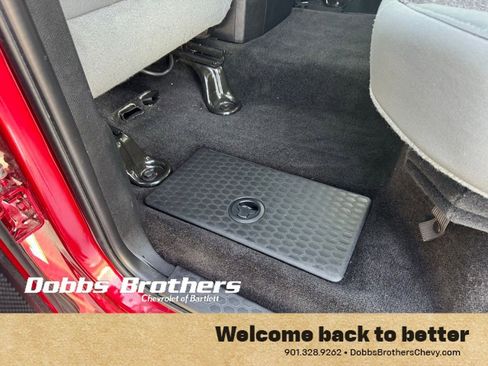 Used 2015 RAM 1500 Outdoorsman image 38