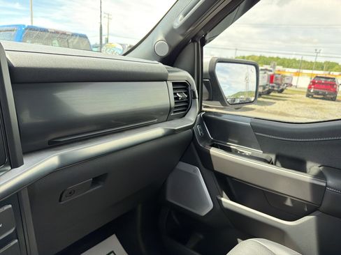 Used 2025 Ford F150 Lariat w/ Equipment Group 502A High AWD/4WD image 22