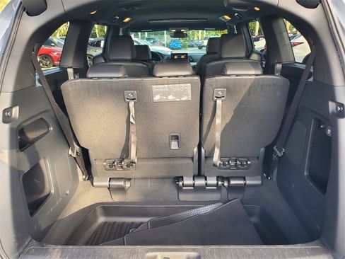 Used 2023 Honda Odyssey Sport image 8