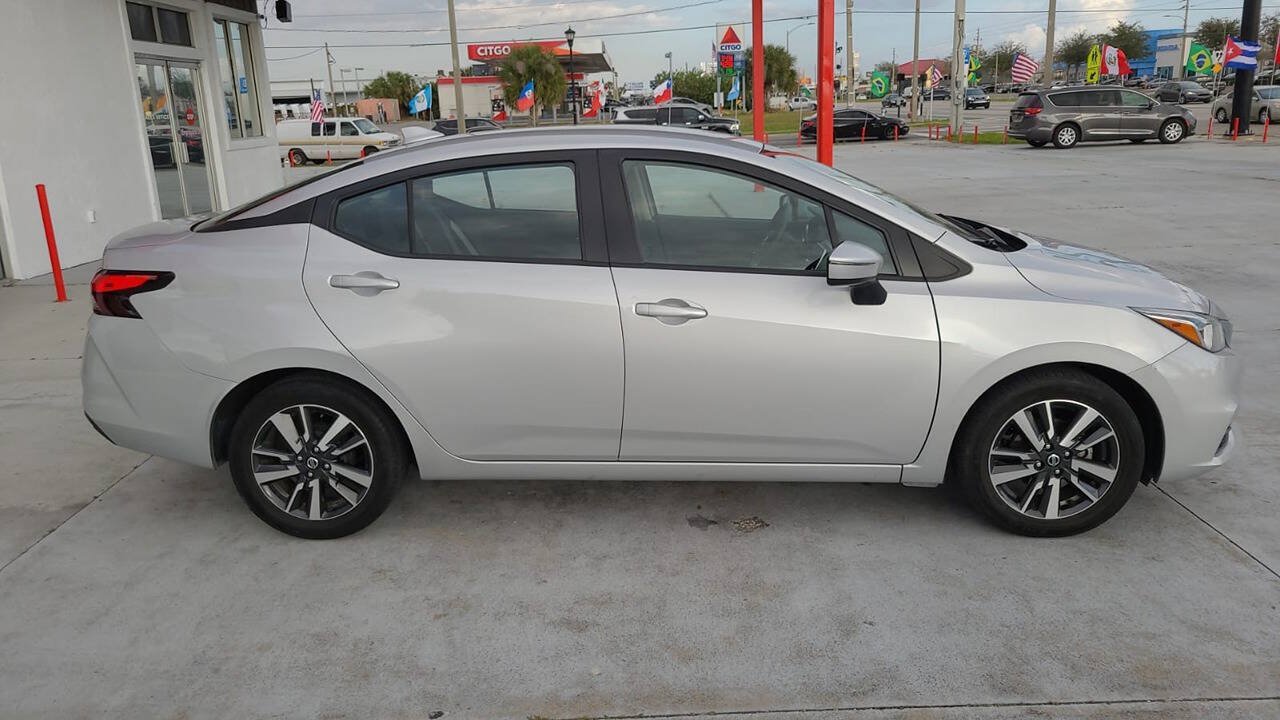 Used 2021 Nissan Versa SV FWD image 4