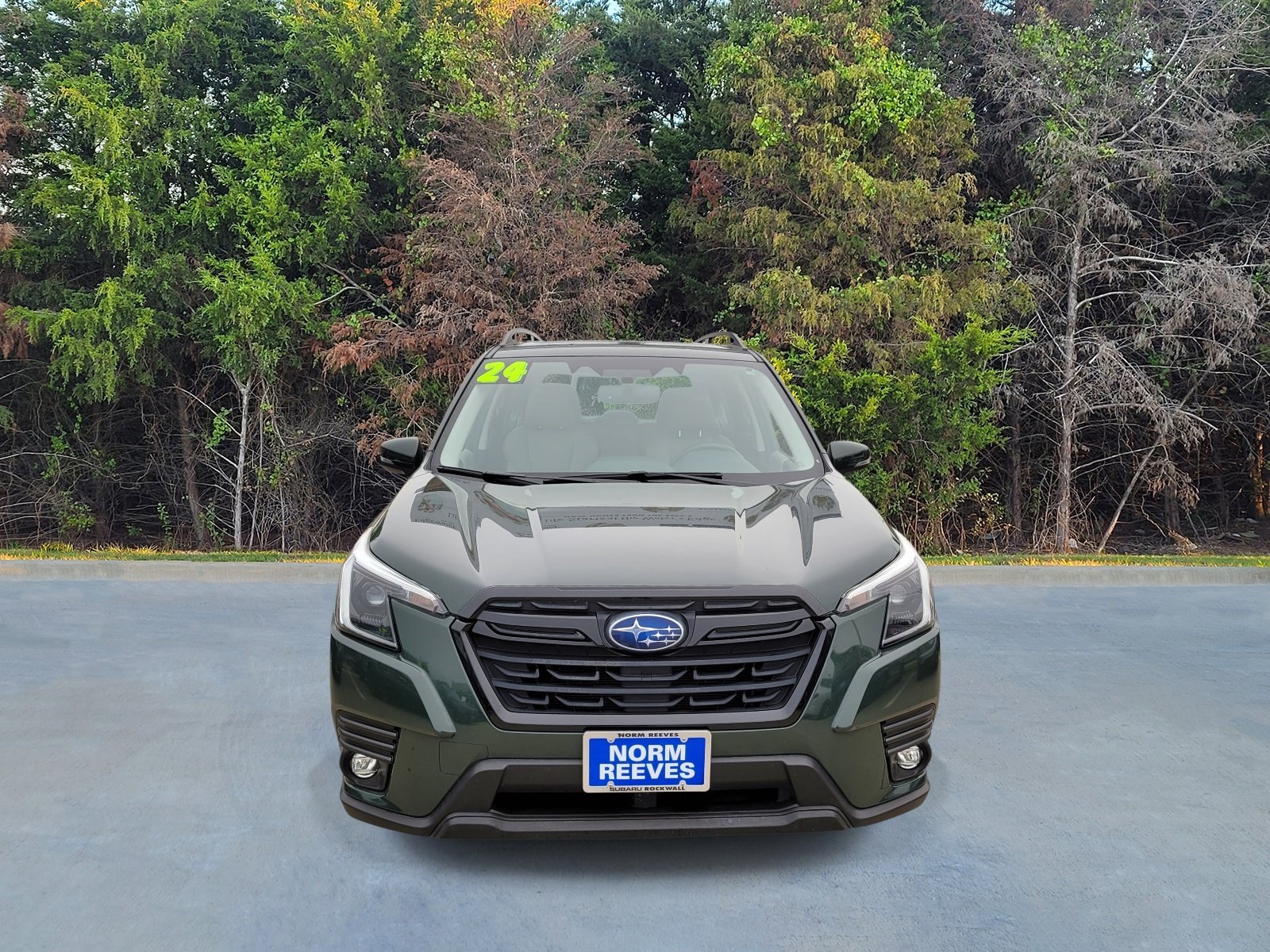Used 2024 Subaru Forester Limited AWD/4WD image 2