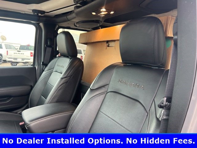 Used 2023 Jeep Wrangler Unlimited Sahara w/ Dual Top Group AWD/4WD image 9