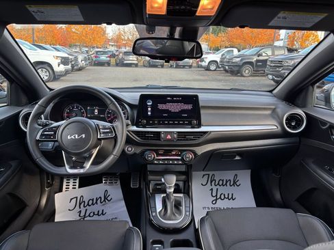 Certified 2024 Kia Forte GT-Line image 12