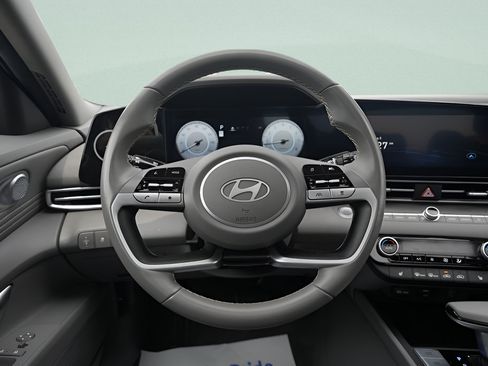 Certified 2024 Hyundai Elantra SEL w/ Convenience Package FWD image 15