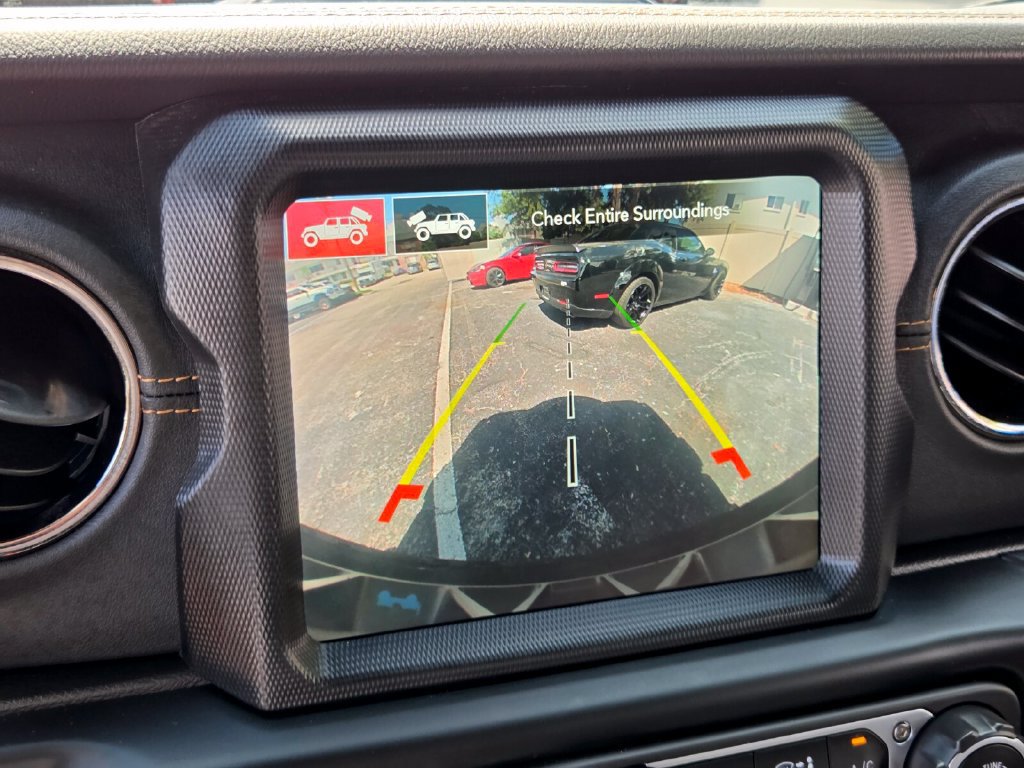 Certified 2023 Jeep Wrangler Unlimited Sahara AWD/4WD image 27
