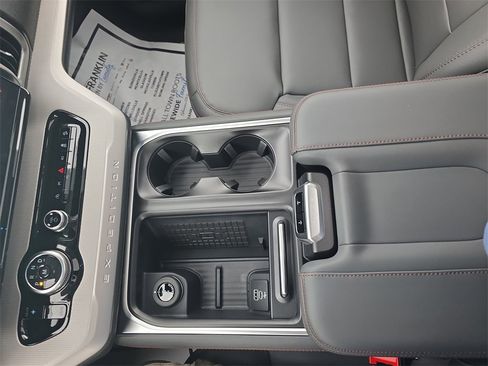 New 2025 Ford Expedition Max Active image 22