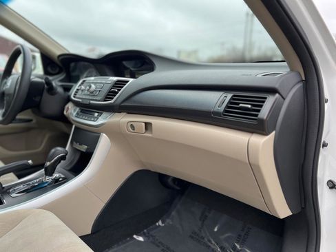 Used 2013 Honda Accord EX image 38