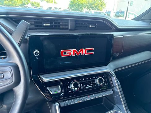 Used 2024 GMC Sierra 2500 Denali Ultimate AWD/4WD image 23
