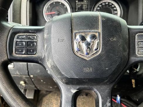 Used 2018 RAM 2500 Tradesman w/ Chrome Appearance Group AWD/4WD image 9