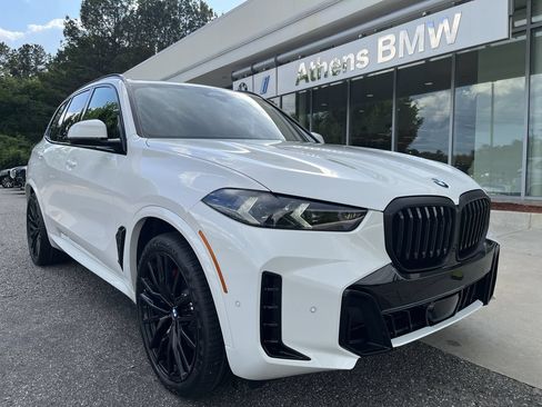 Used 2026 BMW X5 xDrive40i w/ M Sport Package AWD/4WD image 1