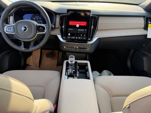 New 2026 Volvo XC90 B6 Plus w/ Protection Package Premier image 6