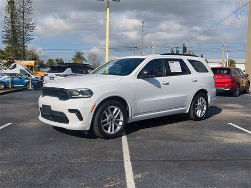 Used 2024 Dodge Durango GT image 2