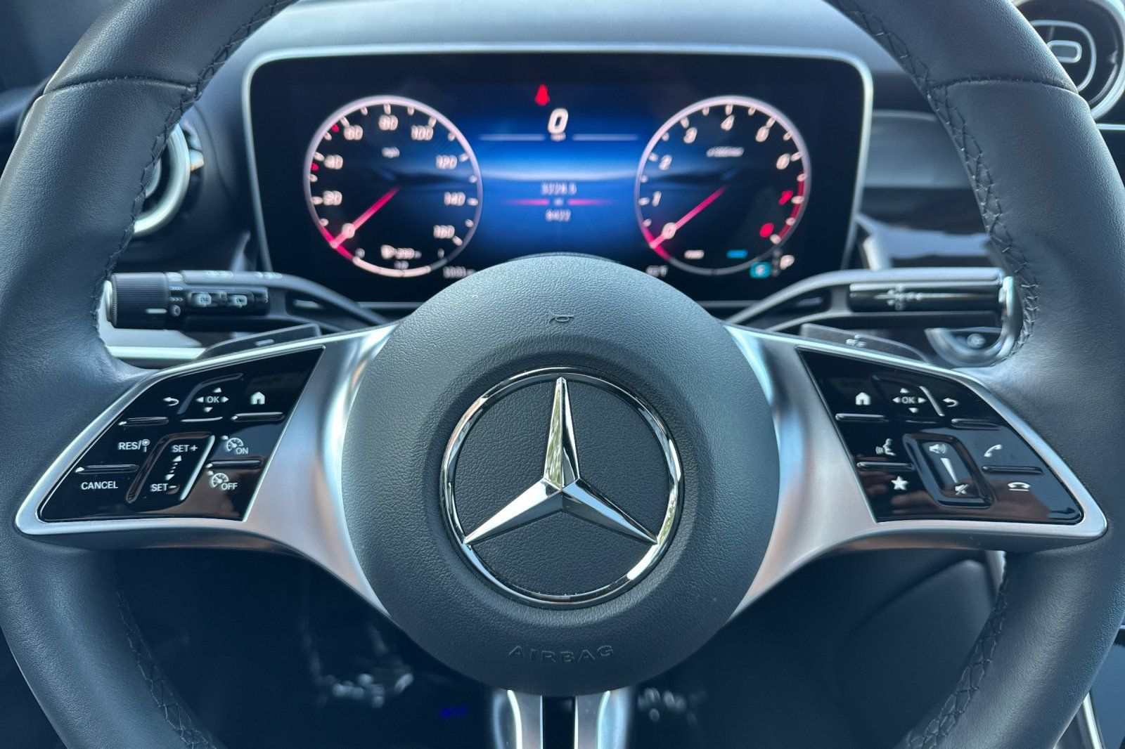 Used 2026 Mercedes-Benz GLC 300 4MATIC image 28