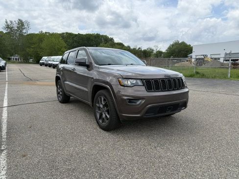 Used 2021 Jeep Grand Cherokee Limited w/ Quick Order Package 28K 80th AWD/4WD image 2