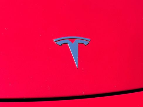 Used 2022 Tesla Model Y Long Range AWD/4WD image 46