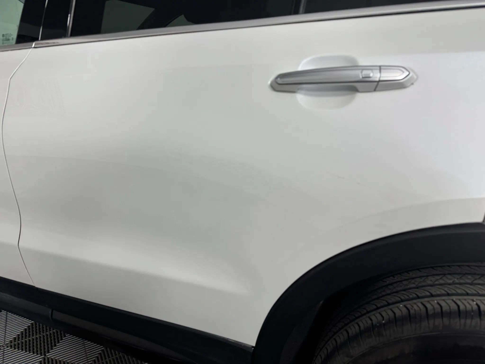 Used 2019 Cadillac XT4 Luxury w/ Cold Weather Package AWD/4WD image 28