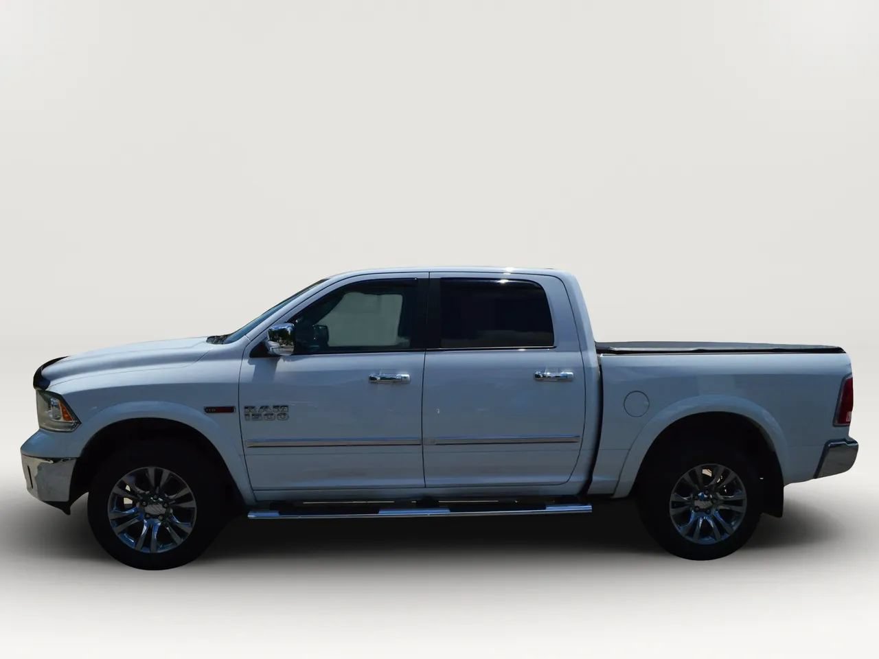 Used 2015 RAM 1500 Limited AWD/4WD image 6