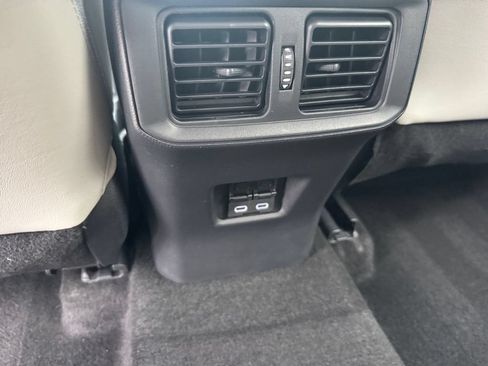 Used 2023 Toyota RAV4 XLE Premium AWD/4WD image 19