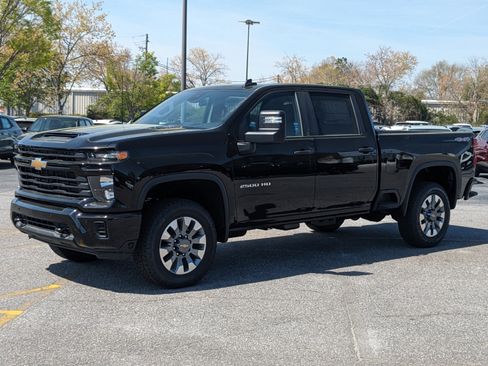 New 2025 Chevrolet Silverado 2500 Custom w/ Custom Value Package image 8