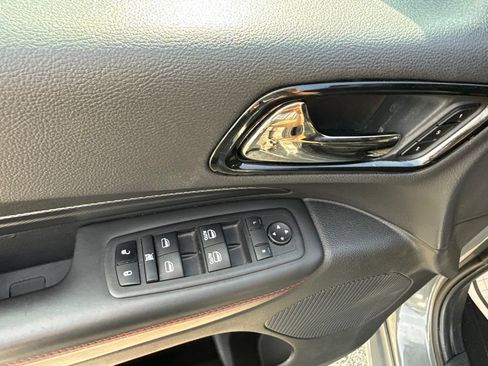 Used 2024 Dodge Durango GT AWD/4WD image 17