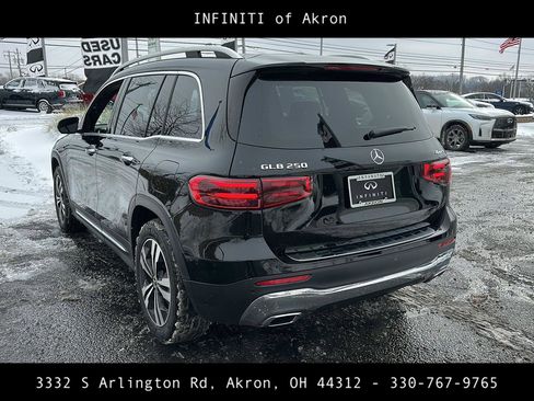 Used 2024 Mercedes-Benz GLB 250 4MATIC image 11