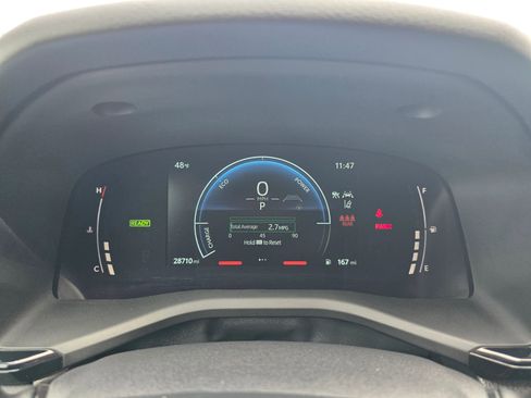 Used 2025 Toyota Camry LE FWD image 13