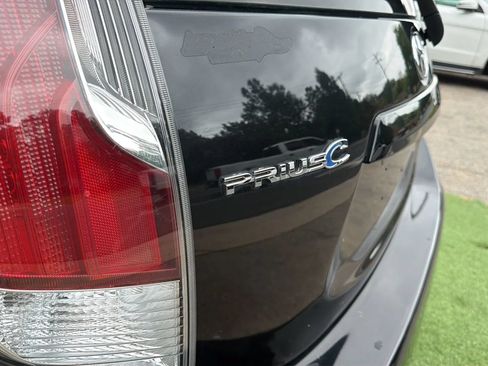 Used 2016 Toyota Prius C Two FWD image 3