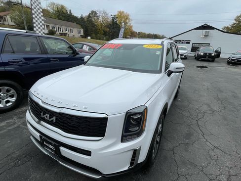 Used 2022 Kia Telluride S image 15