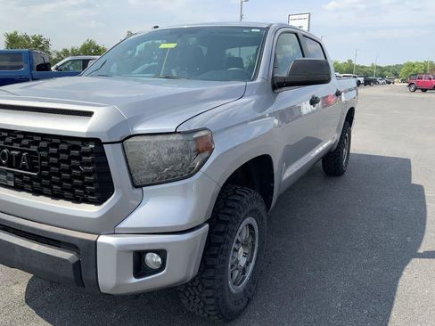 Used 2014 Toyota Tundra SR5 w/ TRD Off Road Package image 13