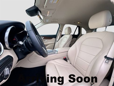 Used 2022 Mercedes-Benz GLC 300 GLC 300 image 6