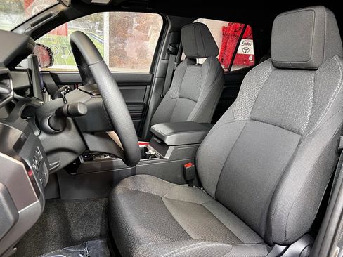 Used 2025 Toyota 4Runner SR5 image 18